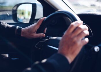 Want to switch from an automatic to a manual driver's license? Here's how to do it