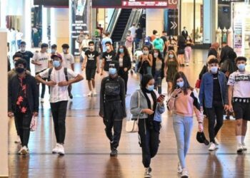 A newly relaxed travel policy in UAE no longer requires PCR testing for vaccinated passengers - COVID-19