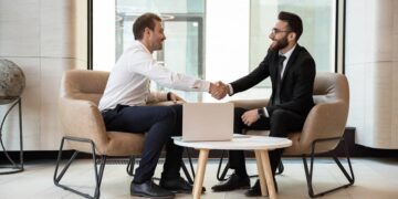 What you need to do in order to own a business in the UAE?