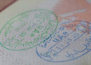 Would you like to travel to the UAE for work or as a tourist? Here are your visa options