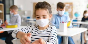 A new mask and COVID-19 rules will be in effect from September 28 in UAE schools and colleges