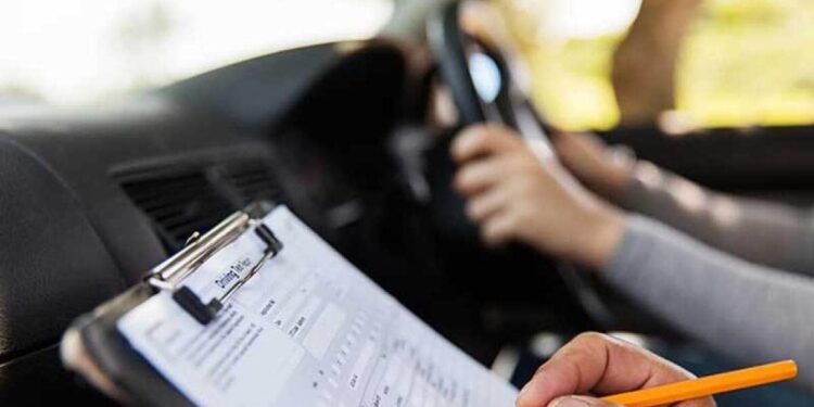 How to change the date and time of your driving test in Dubai?
