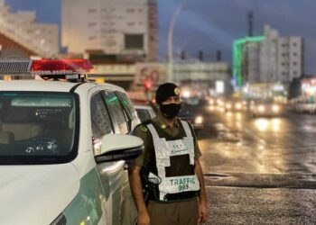 Checking Saudi Arabian traffic fines for visitors and residents