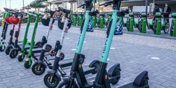Do you own an electric scooter in Abu Dhabi? Check out this guide for all the details