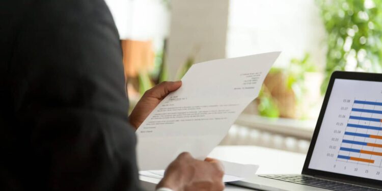 Instantly and for free, get your UAE Job Experience Certificate!