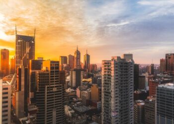 A report predicts robust growth in the GCC real estate market in H1