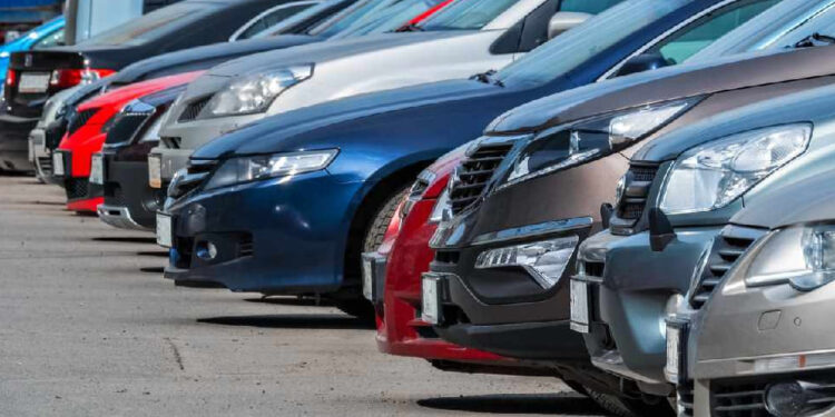 Reporting double-parked cars in Dubai and Abu Dhabi