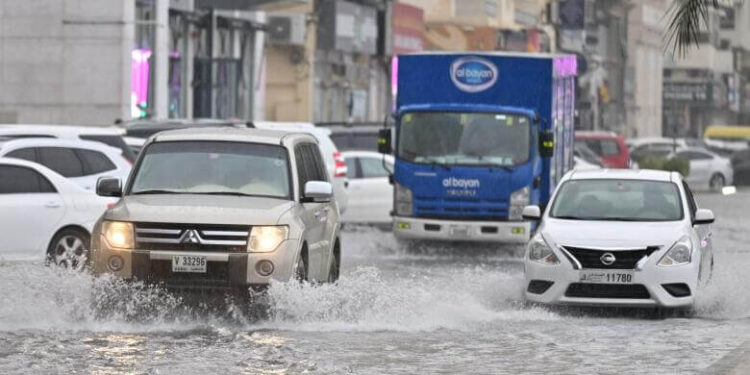 Sharjah: Vehicles damaged by heavy rain and hail? What is the process for applying for a police certificate through the app?