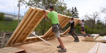 The number of housing starts in Canada reached its highest level in seven months