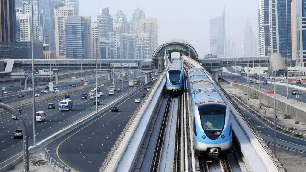 Switch between Dubai Metro, tram and bus without paying extra - here's how